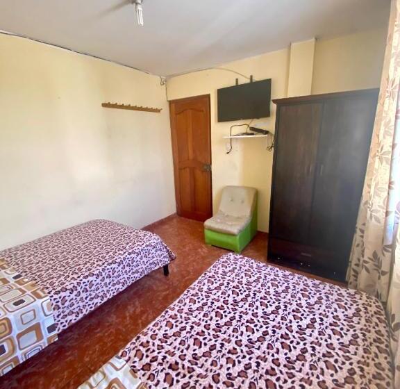 پانسیون Hospedaje Anais