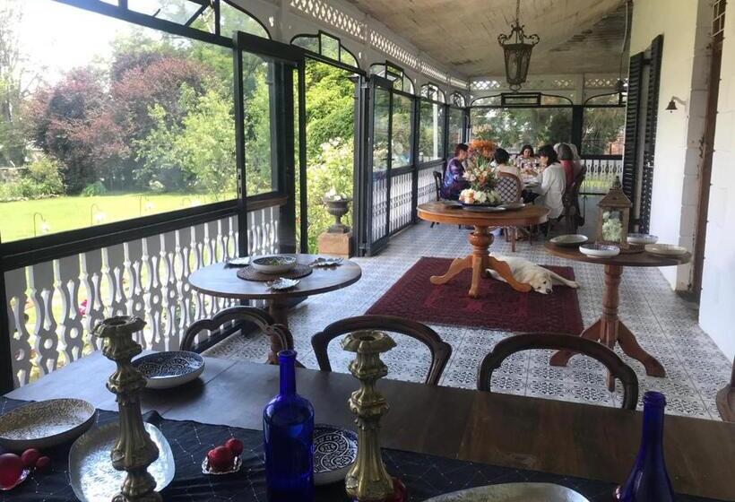 ペンション The Victoria House