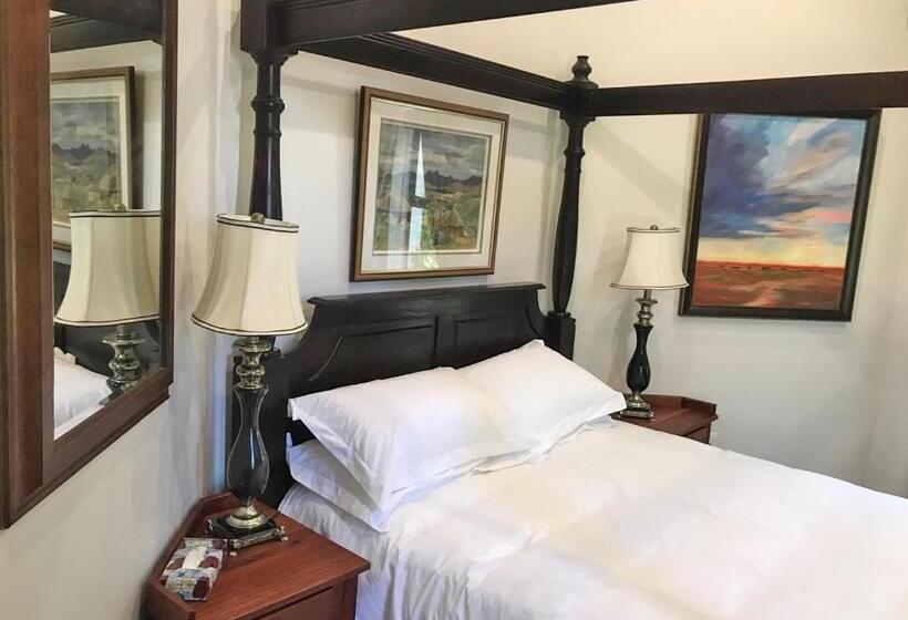 ペンション The Victoria House