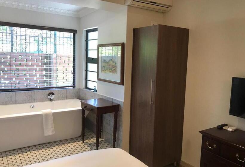 ペンション The Victoria House