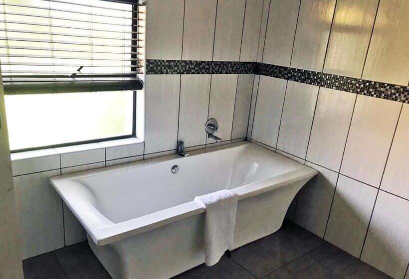 ペンション The Victoria House