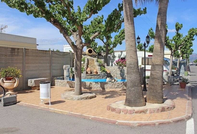 Camping Y Bungalows Monmar