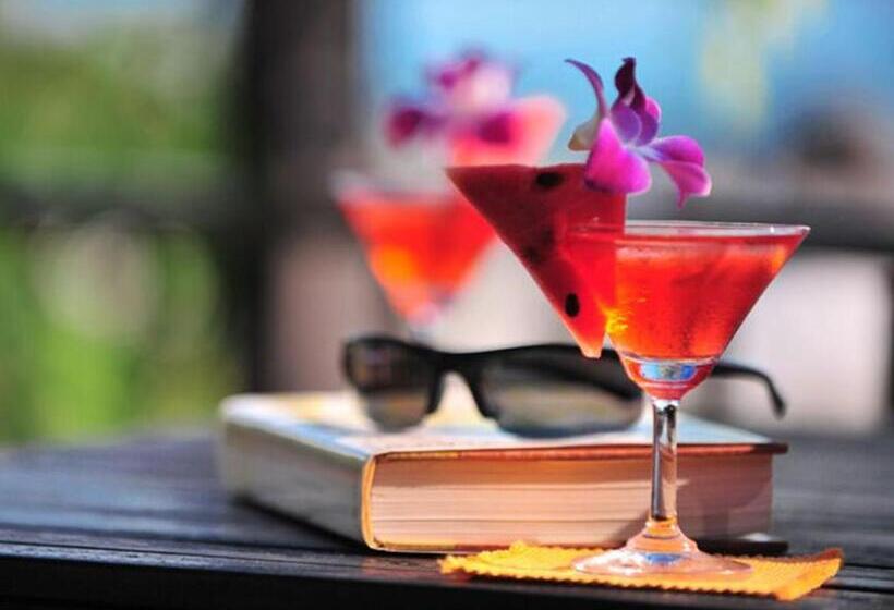 Cinnamon Beach Villas