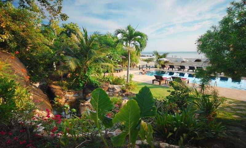 Cinnamon Beach Villas