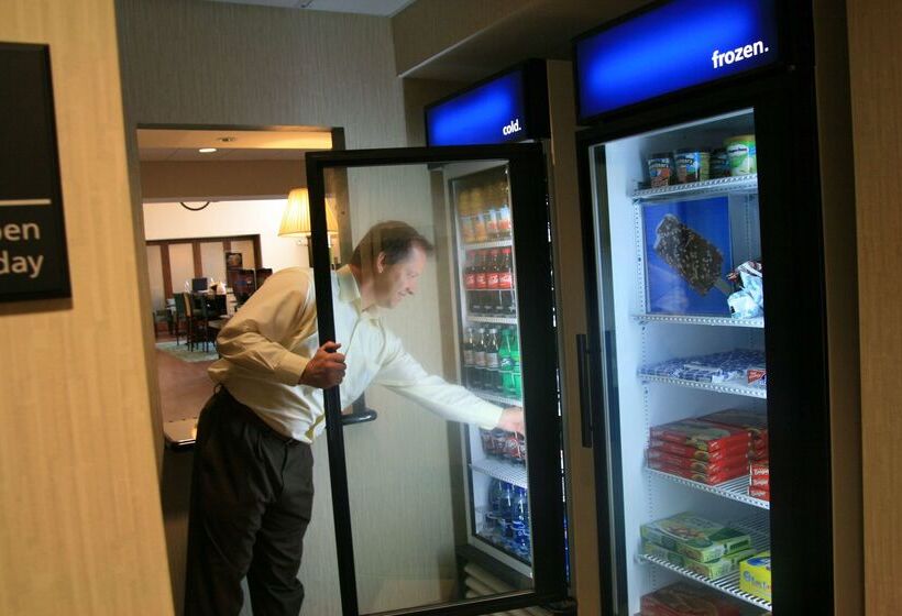 Hampton Inn & Suites Baton Rouge/port Allen