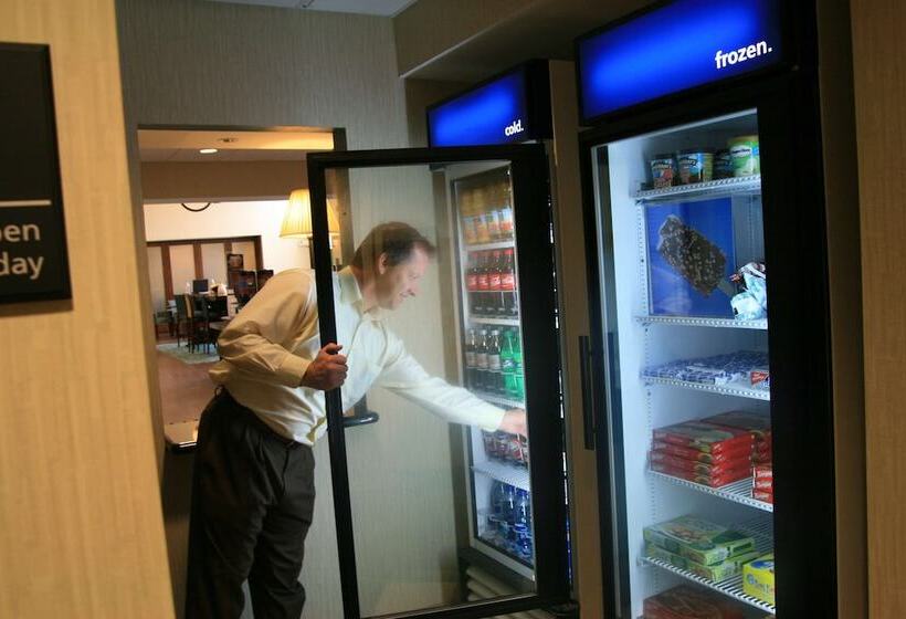 Hampton Inn & Suites Baton Rouge/port Allen