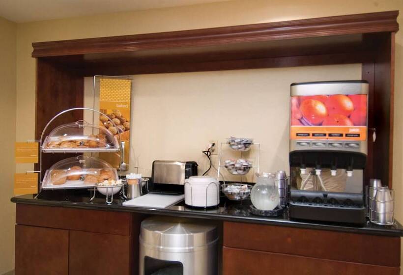 Hampton Inn & Suites Baton Rouge/port Allen