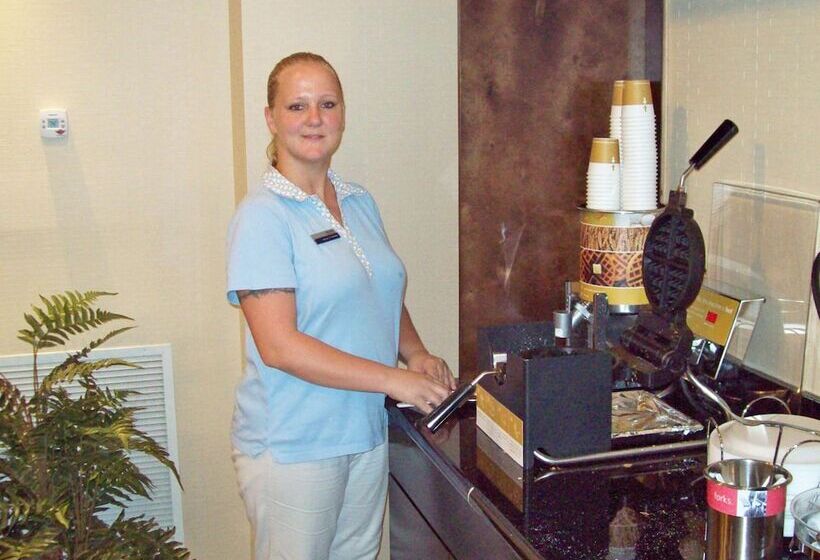 Hampton Inn & Suites Baton Rouge/port Allen