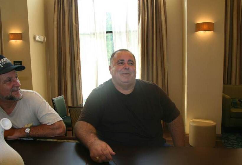 Hampton Inn & Suites Baton Rouge/port Allen