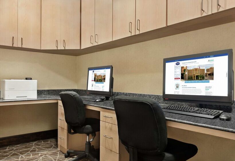 Hampton Inn & Suites Brunswick