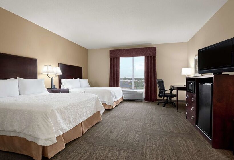 Hampton Inn & Suites Brunswick