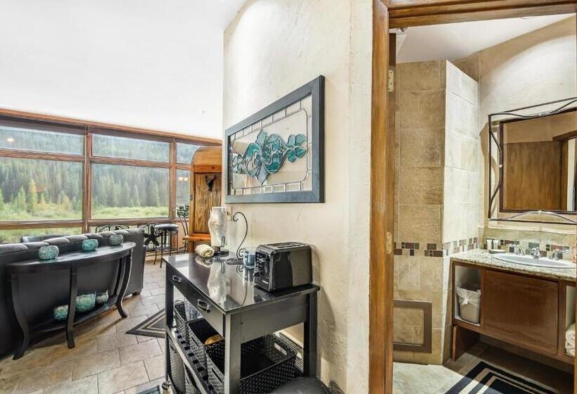 Отель 2914 River Bank Lodge Keystone