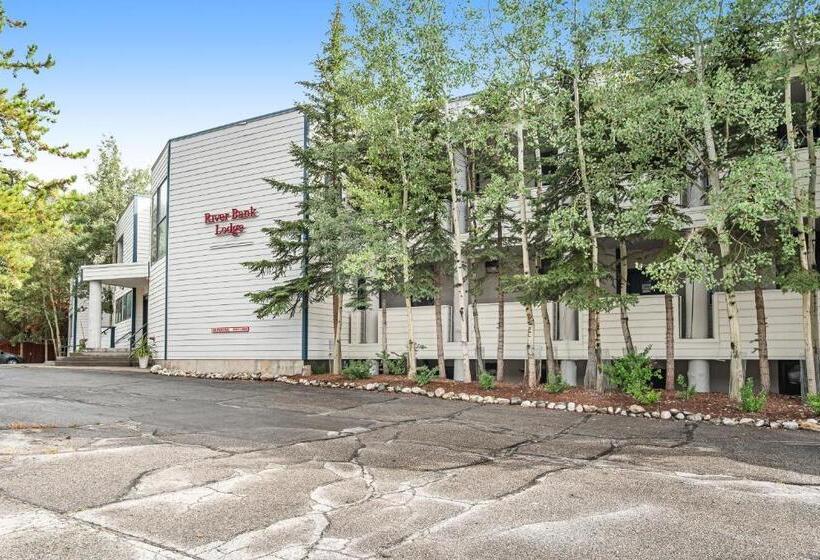 Отель 2914 River Bank Lodge Keystone