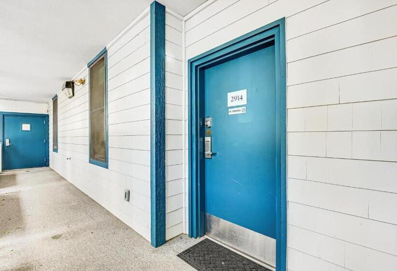 Отель 2914 River Bank Lodge Keystone