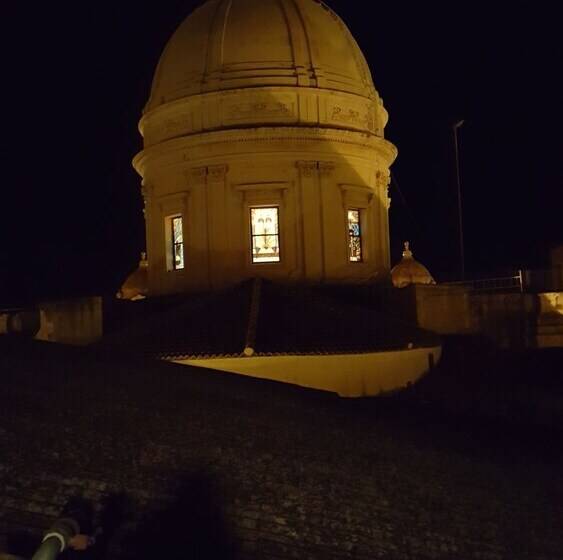 ホテル Affittacamere Conte Di Cavour