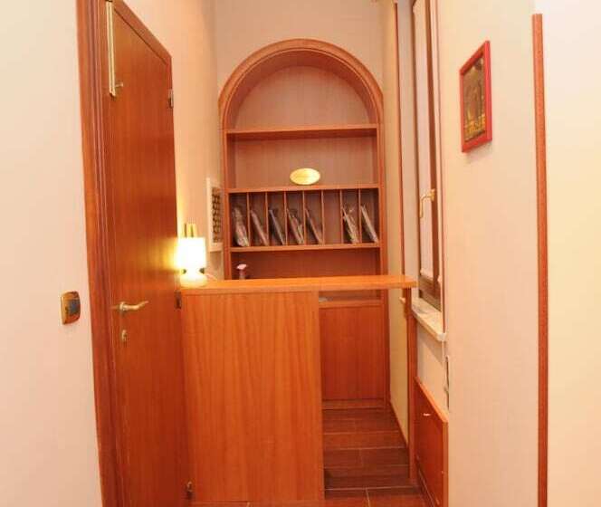 ホテル Affittacamere Conte Di Cavour