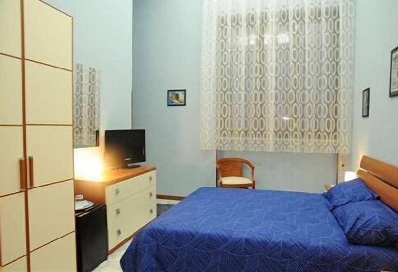 ホテル Affittacamere Conte Di Cavour