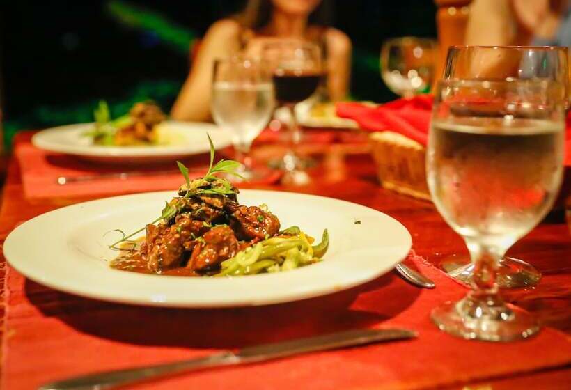 בית מלון כפרי Aguila De Osa Rainforest & Marine Adventure Lodge