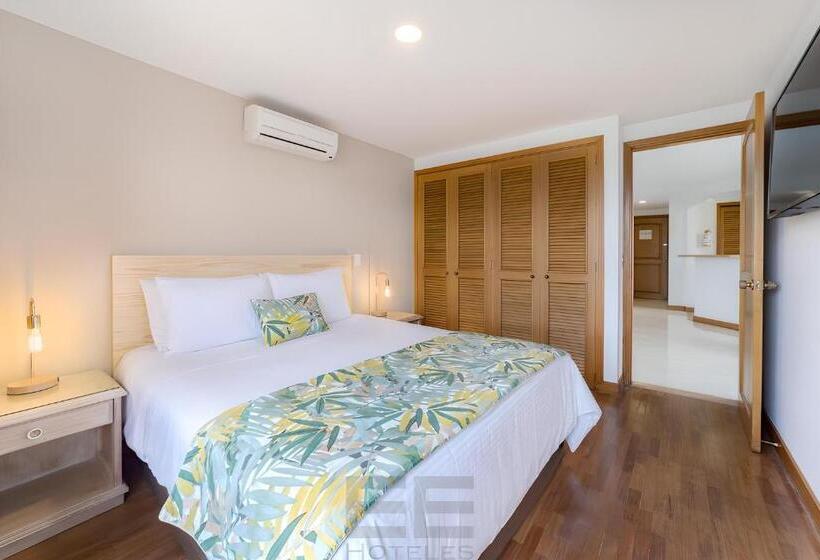 Alcazar De Oviedo By Ee Hoteles