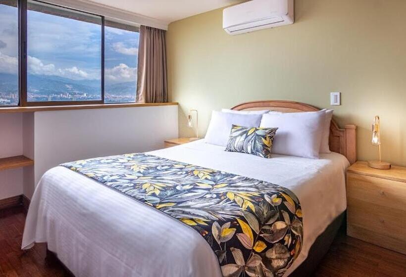 Alcazar De Oviedo By Ee Hoteles