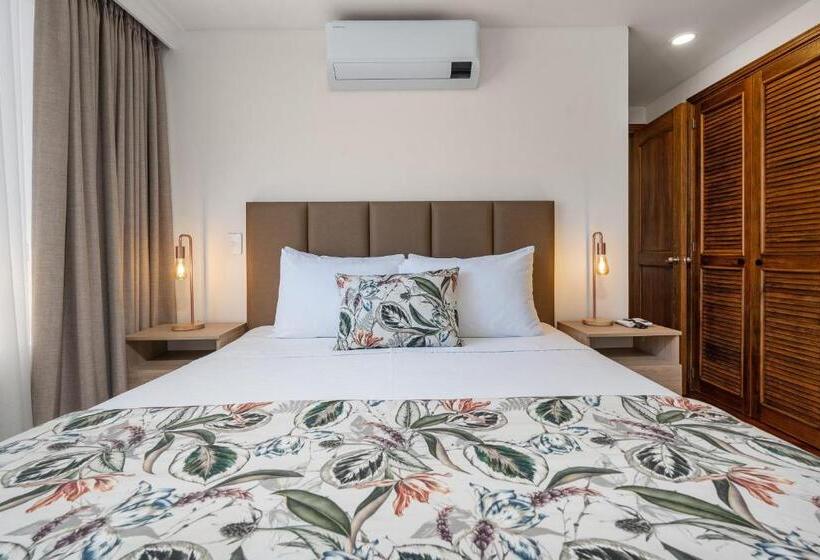 Alcazar De Oviedo By Ee Hoteles