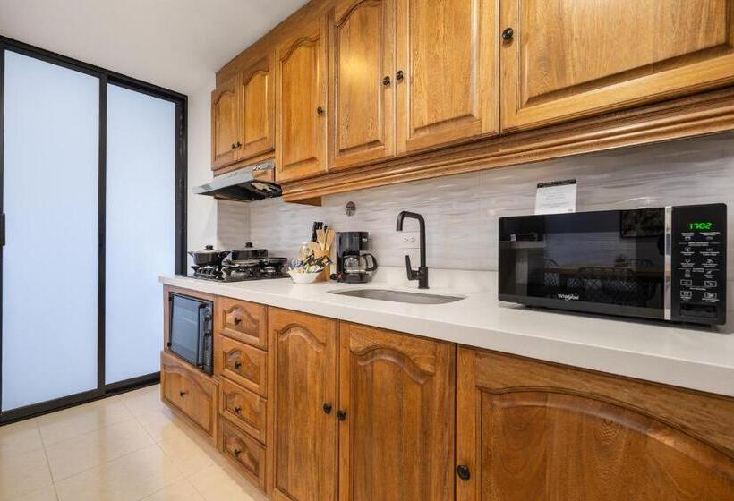 Alcazar De Oviedo By Ee Hoteles