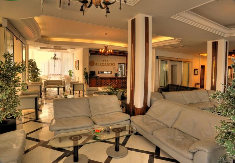 فندق Alexander