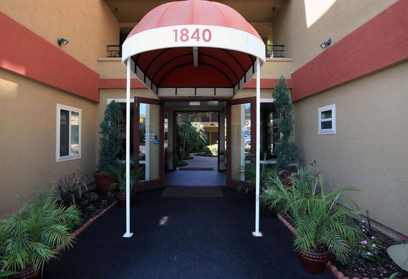 Отель Quality Inn San Diego Downtown North