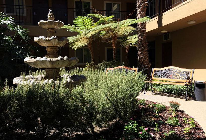 Отель Quality Inn San Diego Downtown North