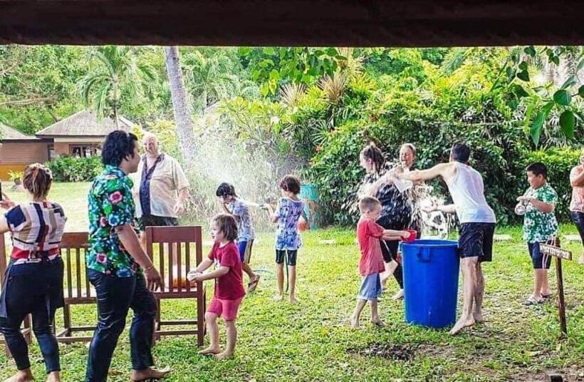 בית מלון כפרי Anahata Resort Samui