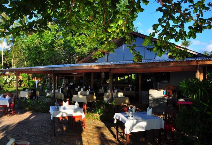 בית מלון כפרי Anahata Resort Samui