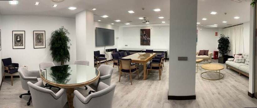 هتل Ar Isabel De Farnesio