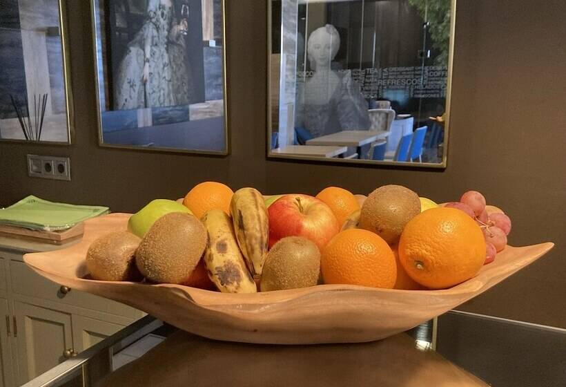 هتل Ar Isabel De Farnesio