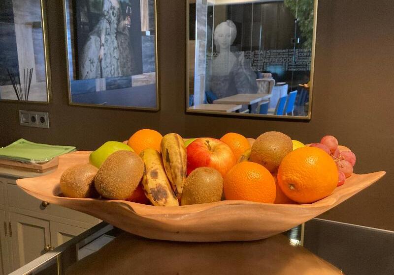 هتل Ar Isabel De Farnesio