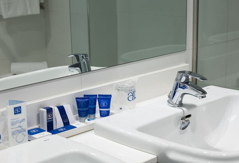 هتل Ar Isabel De Farnesio