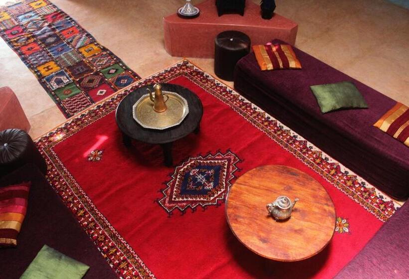 هتل Bassatine Skoura