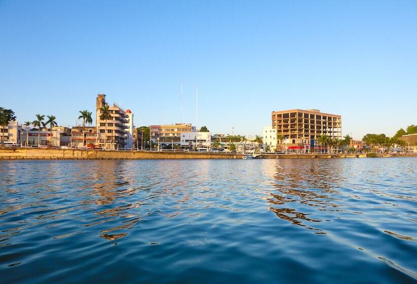 בית מלון כפרי Best Western Riviera Tuxpan