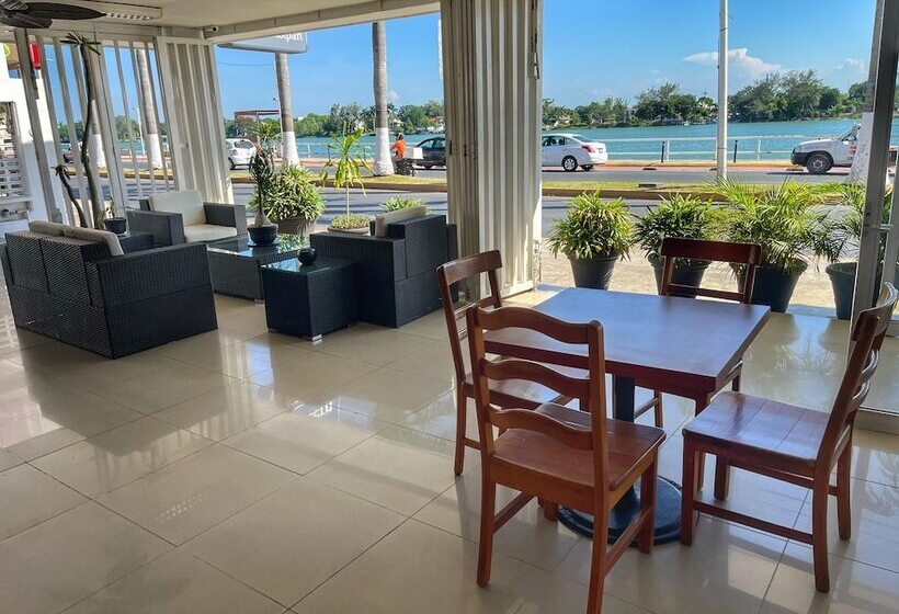 בית מלון כפרי Best Western Riviera Tuxpan