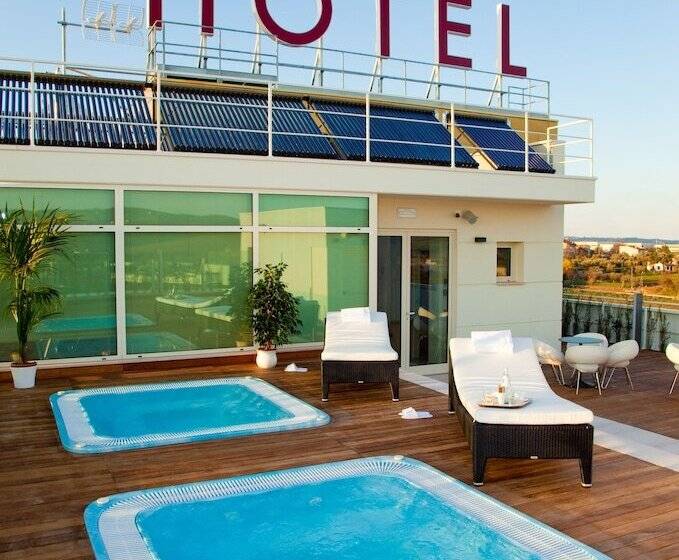 فندق Breaking Business