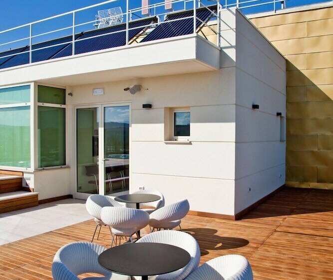 فندق Breaking Business