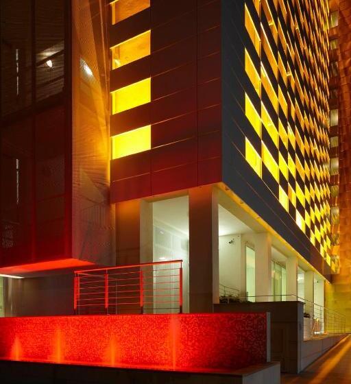 فندق Breaking Business