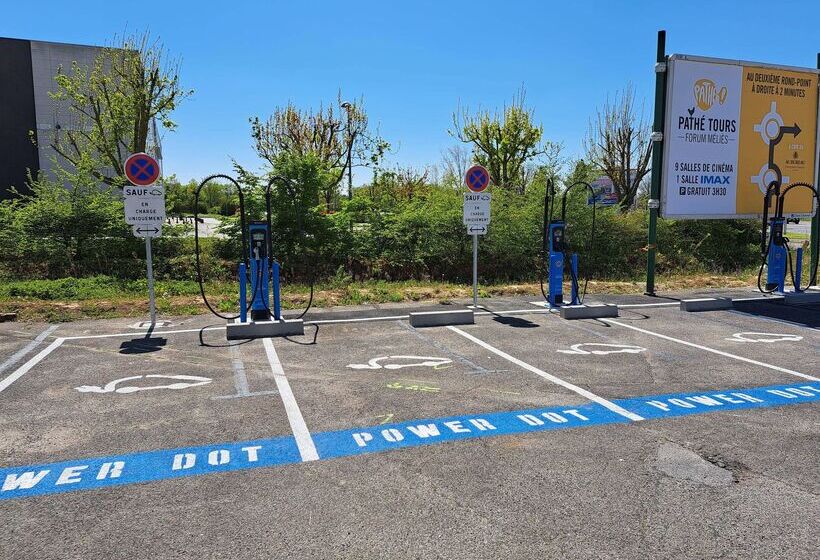 Brit Hotel Essentiel Tours Nord