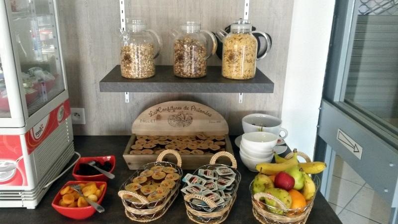 Brit Hotel Essentiel Tours Nord