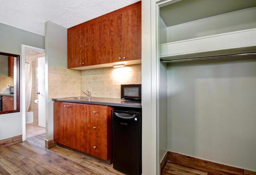 Отель Burlington Inn