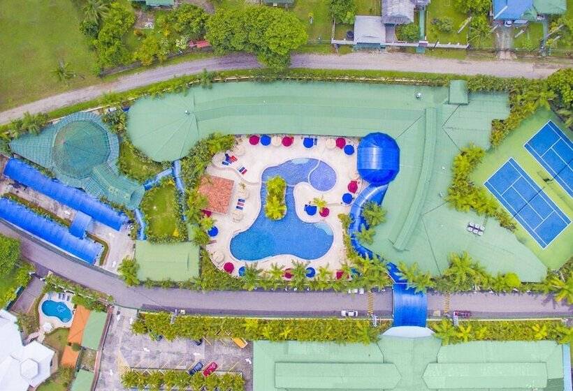 فندق Casa Roland Golfito Resort