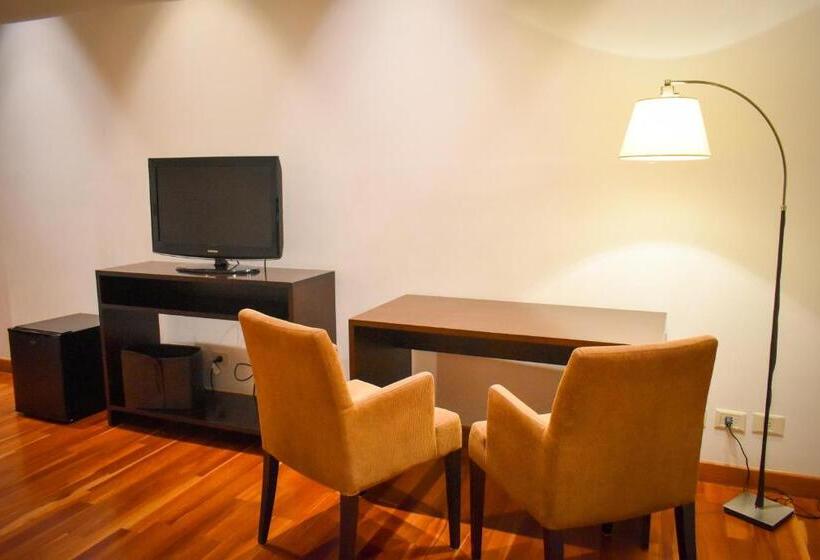 ホテル Casino Catamarca