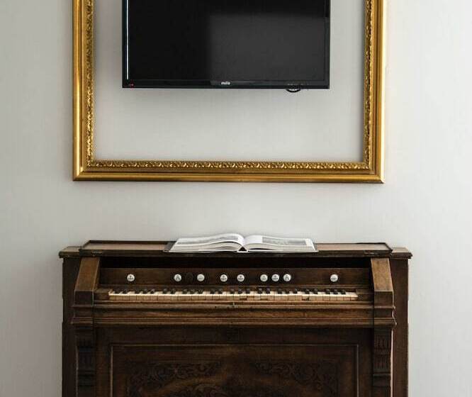 Отель Castelmartini Wellness & Business