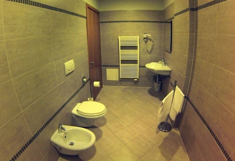 Отель Castelmartini Wellness & Business