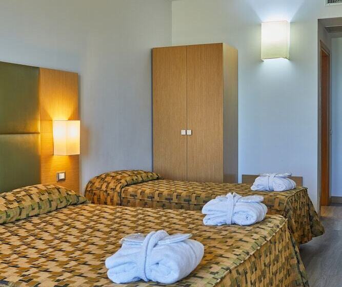 Отель Castelmartini Wellness & Business