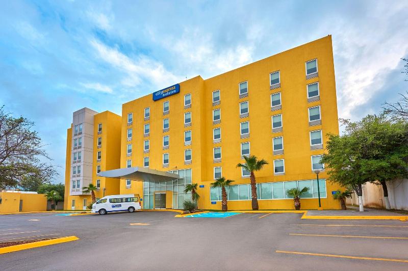 فندق City Express By Marriott Saltillo Sur